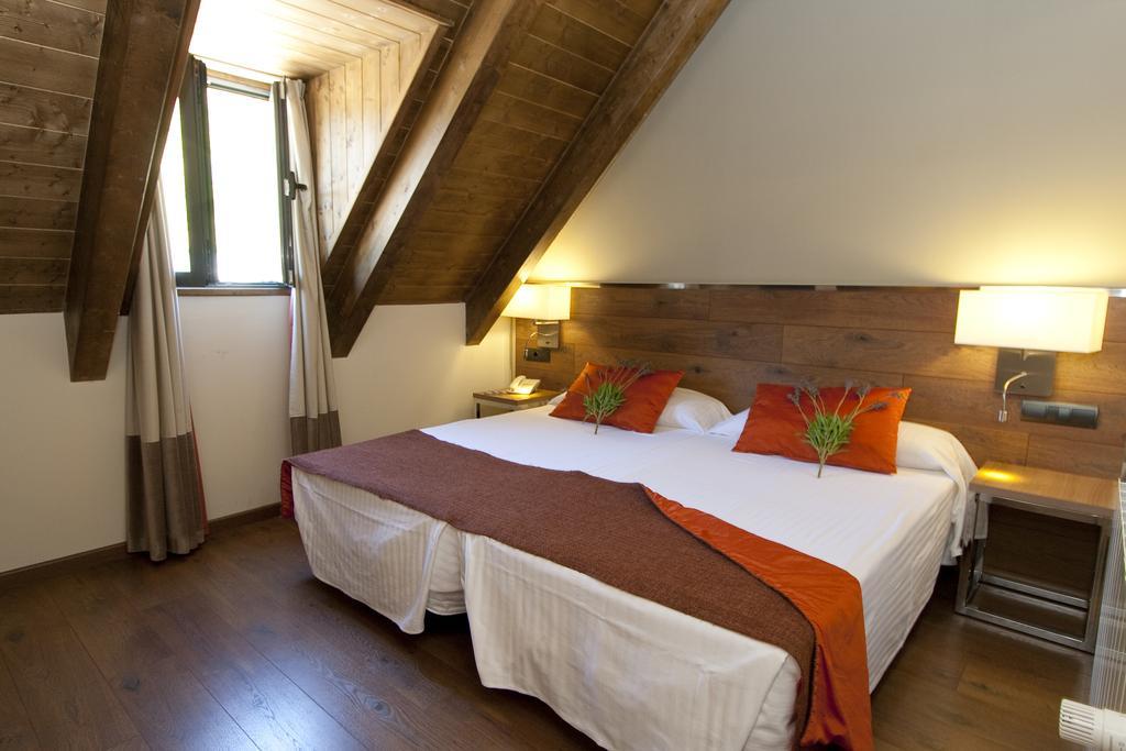 Nubahotel Vielha Værelse billede