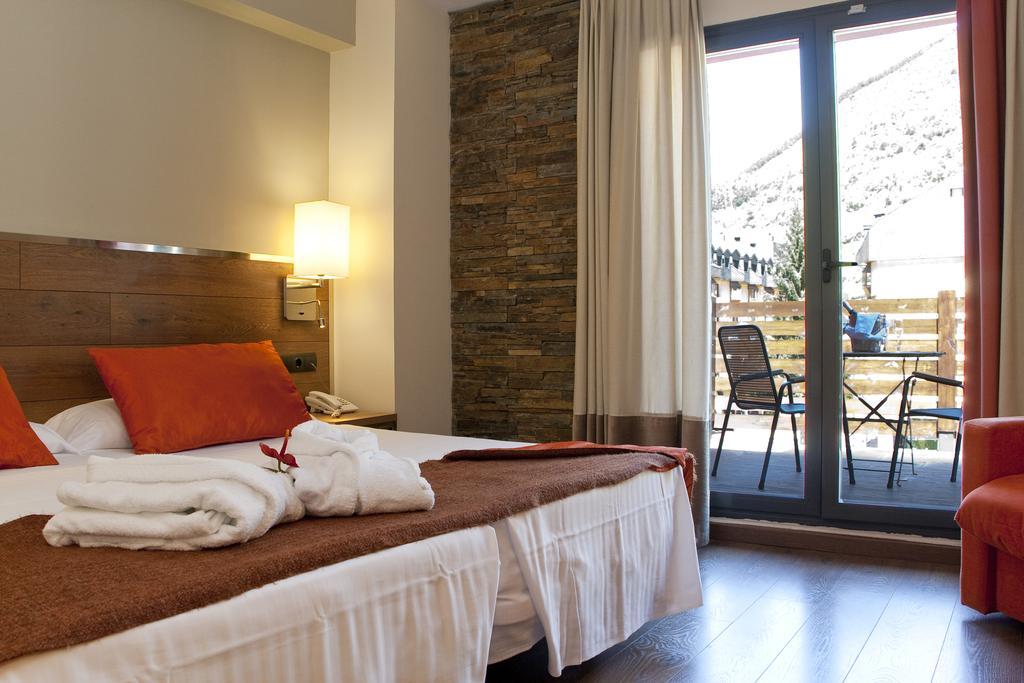Nubahotel Vielha Værelse billede