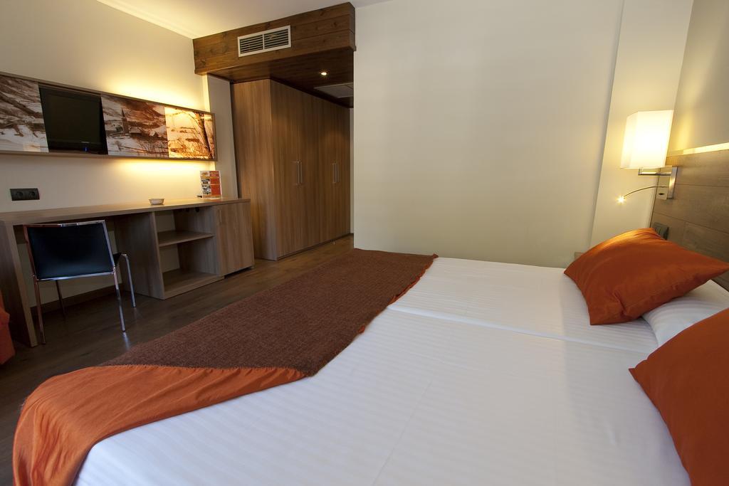 Nubahotel Vielha Værelse billede